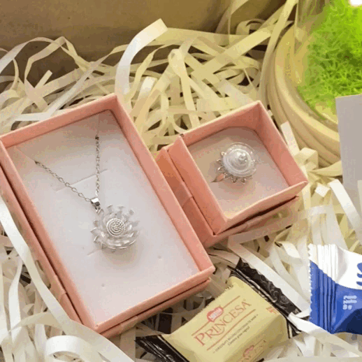 🌻💛 Eterno Girasol: Cúpula + Collar y Anillo Giratorio