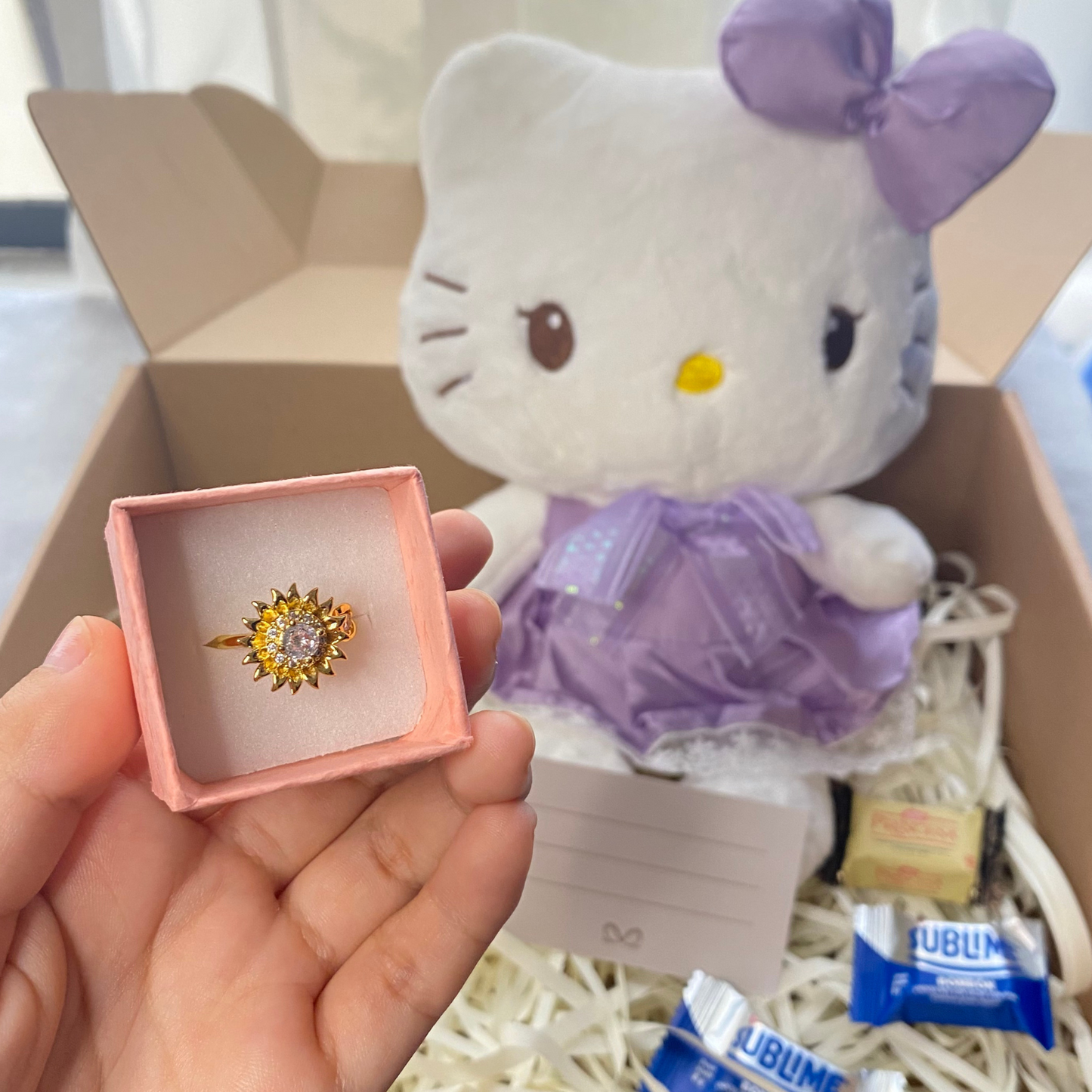 ✨💍 Brillo de Ternura: Peluche + Anillo Giratorio de tu elección